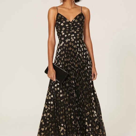 Delfi Collective Aria Gold Star Print Gown - Picture 7 of 9